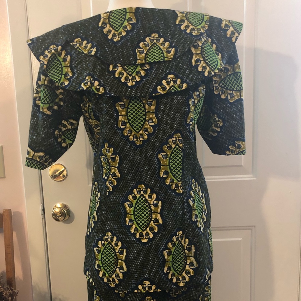 African attire - Picture 3 of 4
